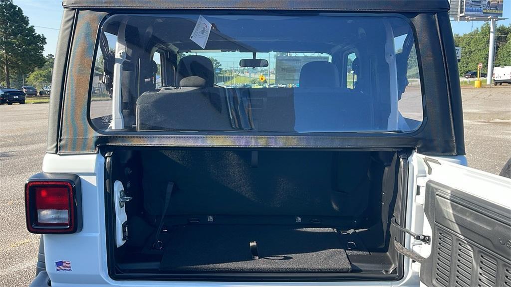new 2025 Jeep Wrangler car, priced at $28,900