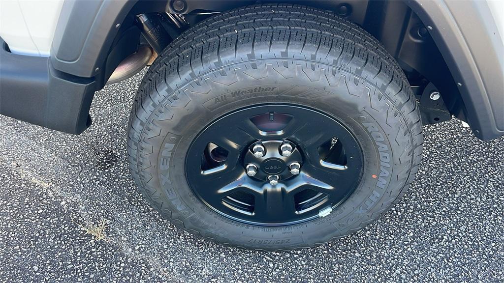 new 2025 Jeep Wrangler car, priced at $28,900