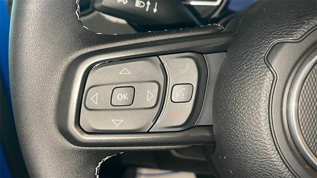 new 2025 Jeep Wrangler car, priced at $47,271
