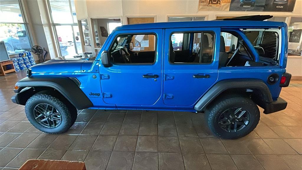 new 2025 Jeep Wrangler car, priced at $47,271
