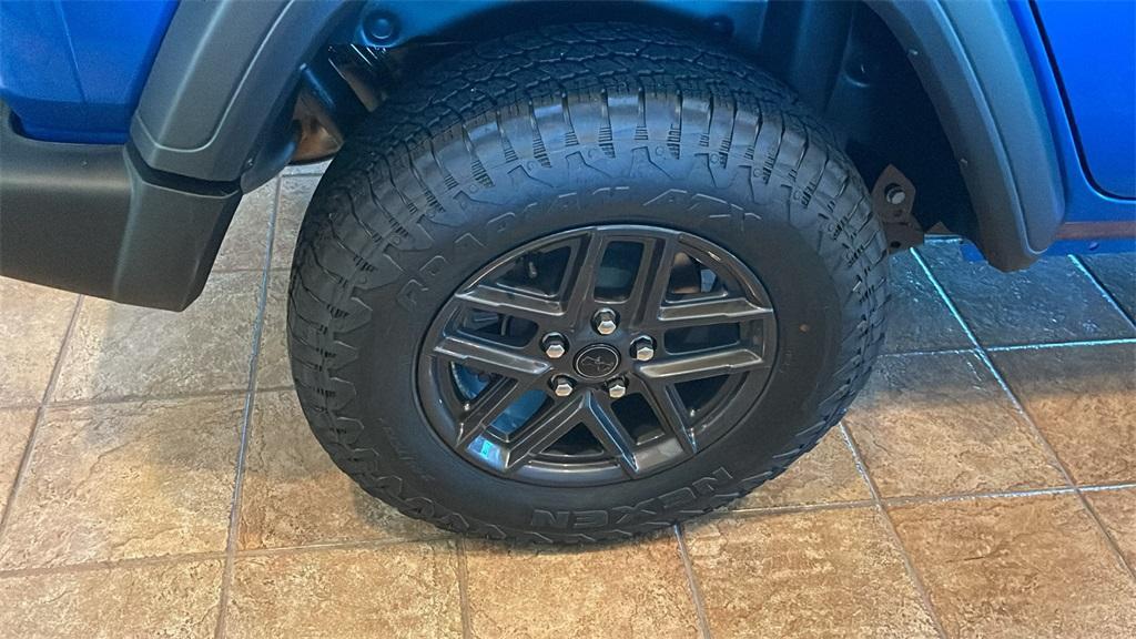 new 2025 Jeep Wrangler car, priced at $47,271