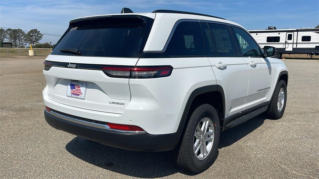 new 2025 Jeep Grand Cherokee car, priced at $35,770