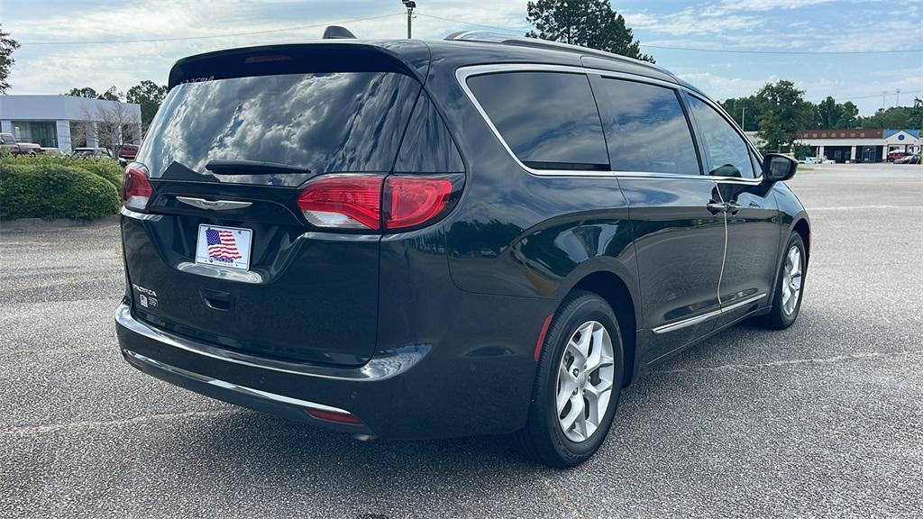 used 2020 Chrysler Pacifica car, priced at $21,330