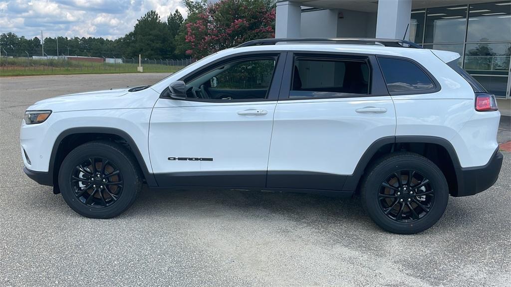 new 2023 Jeep Cherokee car, priced at $33,242