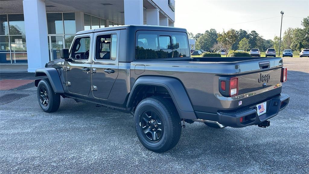 new 2025 Jeep Gladiator car, priced at $36,670