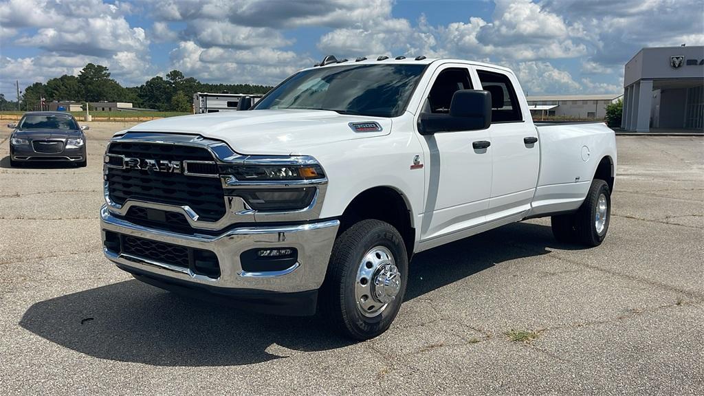 new 2025 Ram 3500 car, priced at $62,750