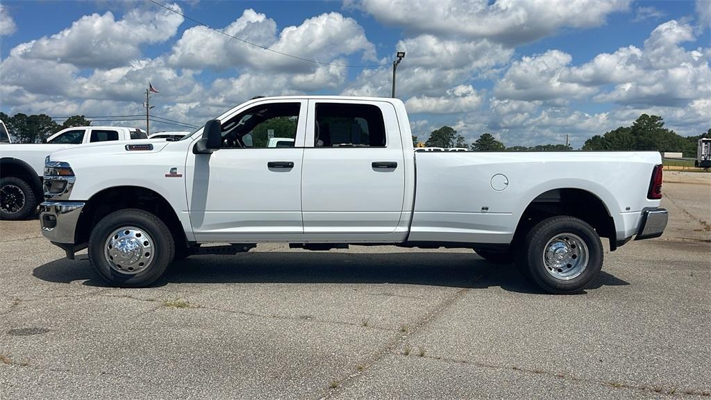 new 2025 Ram 3500 car, priced at $62,750