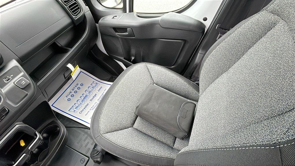 new 2025 Ram ProMaster 2500 car, priced at $46,570