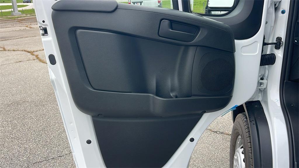new 2025 Ram ProMaster 2500 car, priced at $46,570