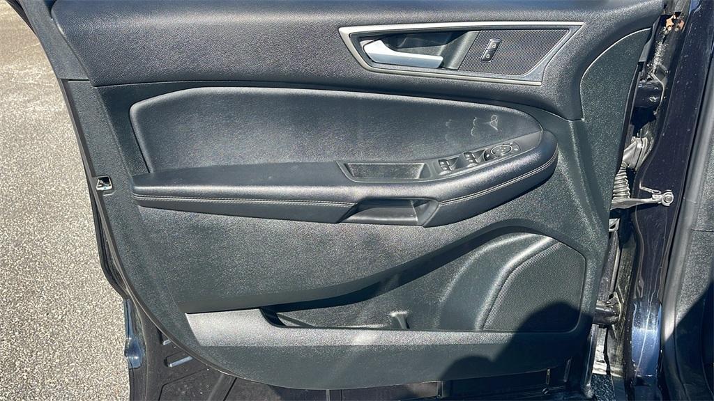 used 2022 Ford Edge car, priced at $25,751