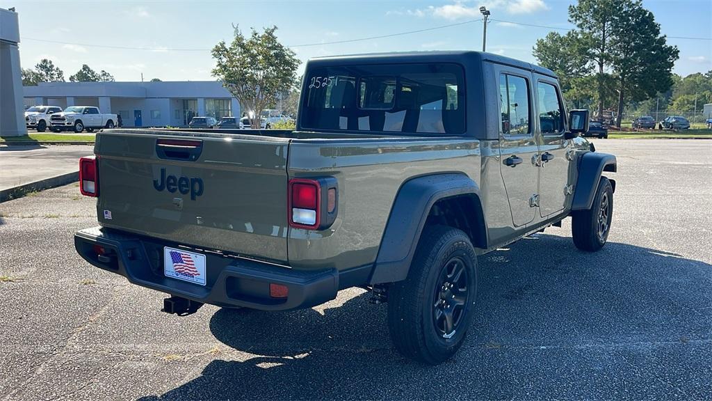 new 2025 Jeep Gladiator car, priced at $38,450