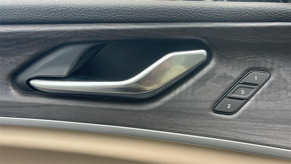 new 2025 Jeep Grand Cherokee car, priced at $43,200