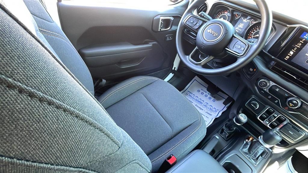 new 2025 Jeep Wrangler car, priced at $38,400