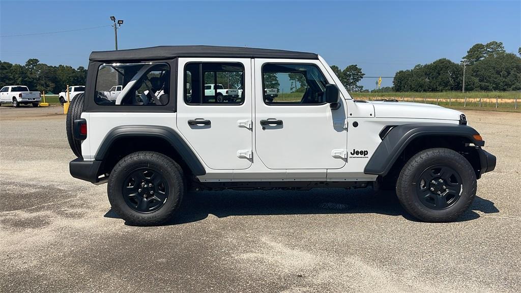 new 2025 Jeep Wrangler car, priced at $38,400