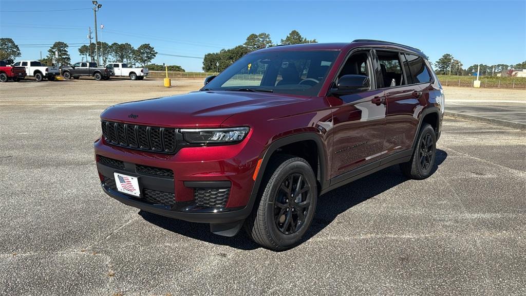 new 2025 Jeep Grand Cherokee L car, priced at $38,922