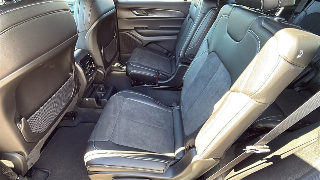 new 2025 Jeep Grand Cherokee L car, priced at $38,922