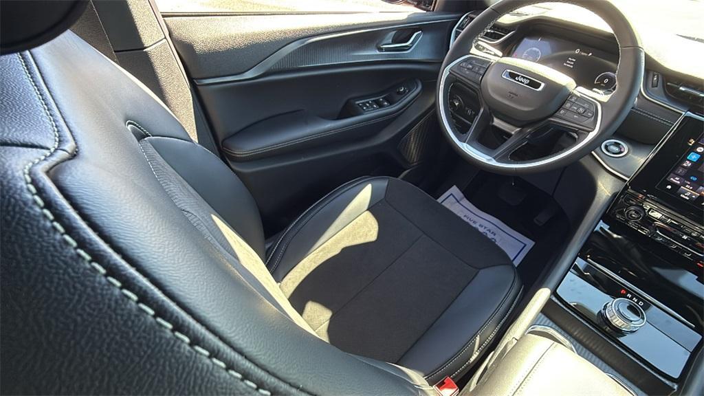 new 2025 Jeep Grand Cherokee L car, priced at $38,922