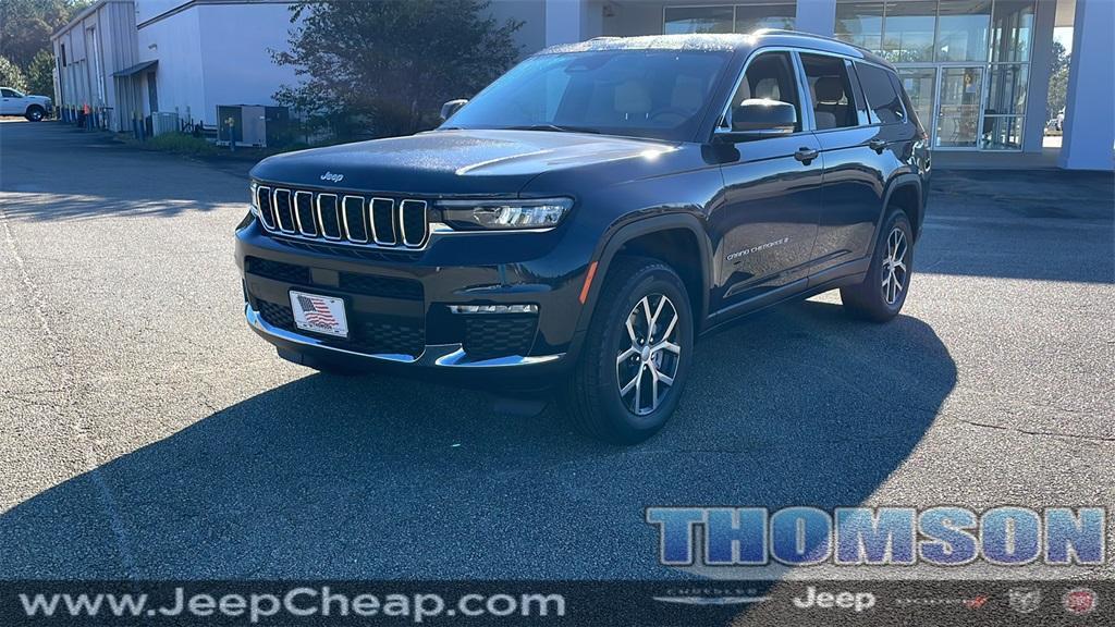 new 2025 Jeep Grand Cherokee L car, priced at $44,473