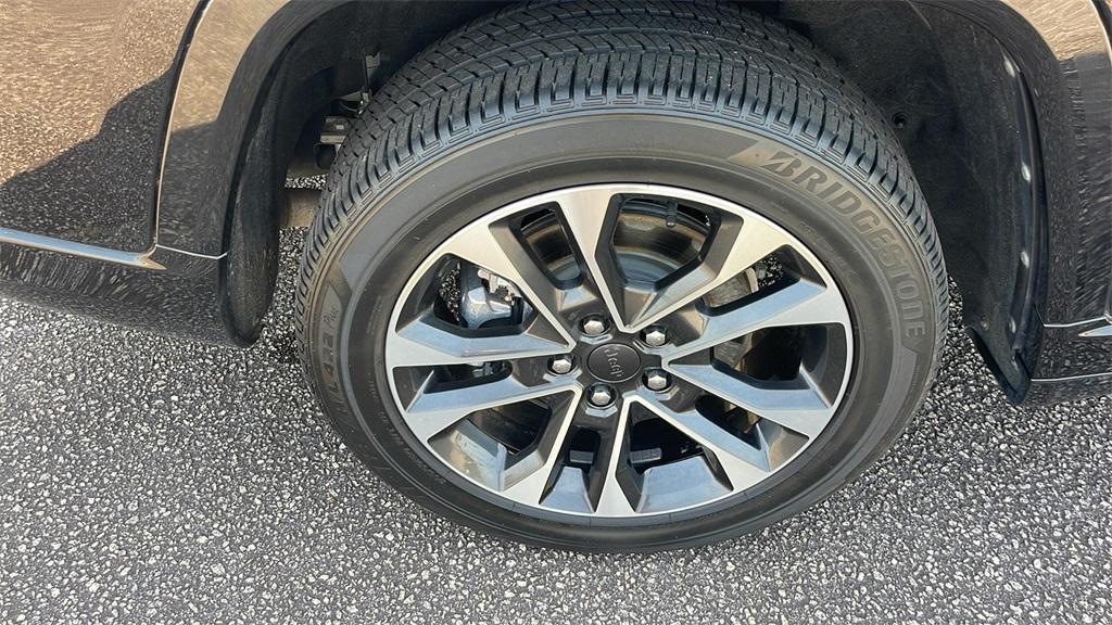 used 2021 Jeep Grand Cherokee L car, priced at $38,790