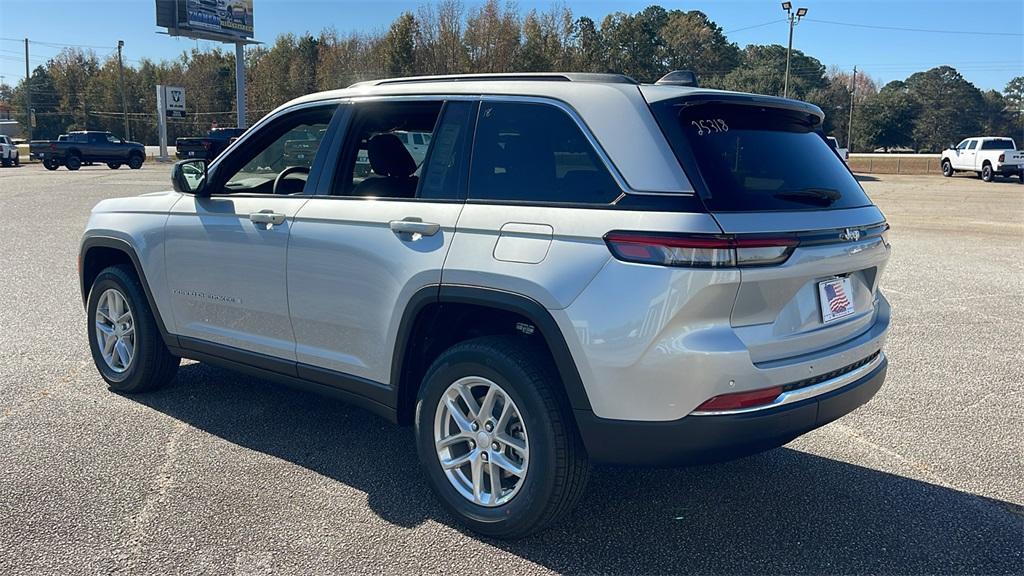 new 2025 Jeep Grand Cherokee car, priced at $33,372