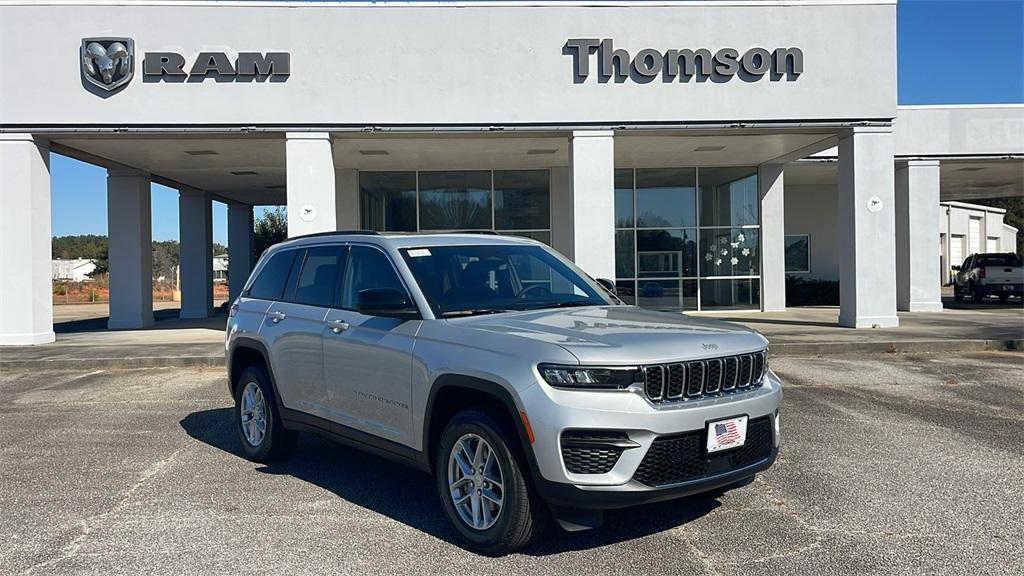 new 2025 Jeep Grand Cherokee car, priced at $33,372