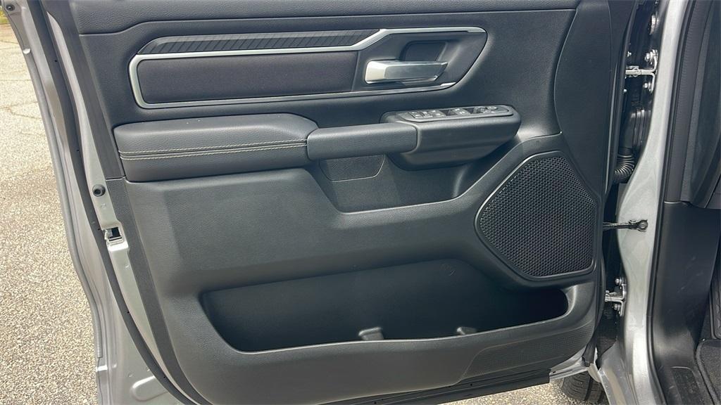 new 2025 Ram 1500 car, priced at $47,375