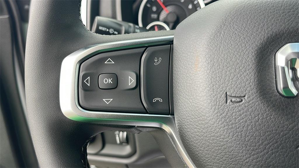 new 2025 Ram 1500 car, priced at $47,375