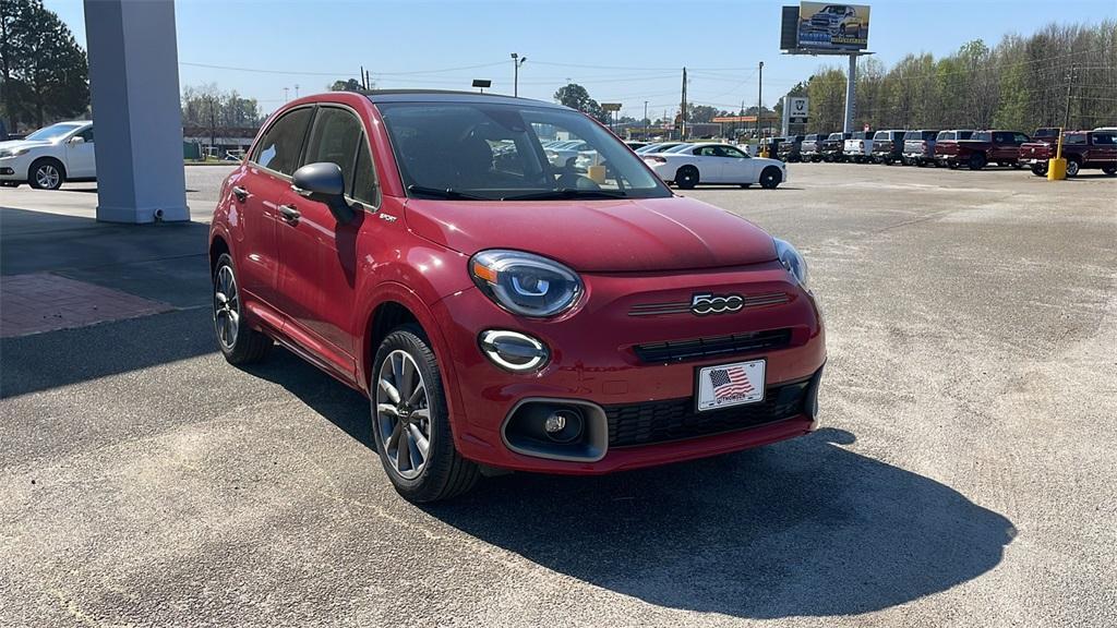 new 2023 FIAT 500X car, priced at $26,570