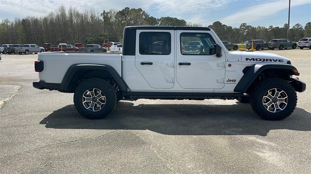 new 2024 Jeep Gladiator car, priced at $59,472