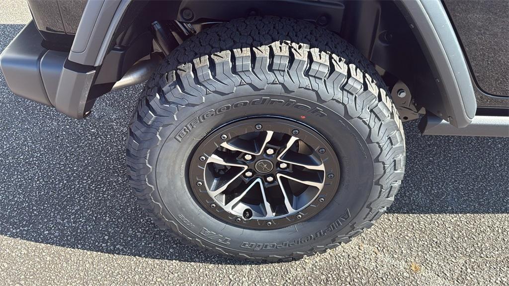 new 2026 Jeep Wrangler car, priced at $51,700