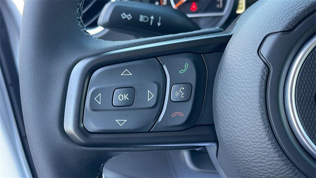 new 2025 Jeep Gladiator car, priced at $41,950