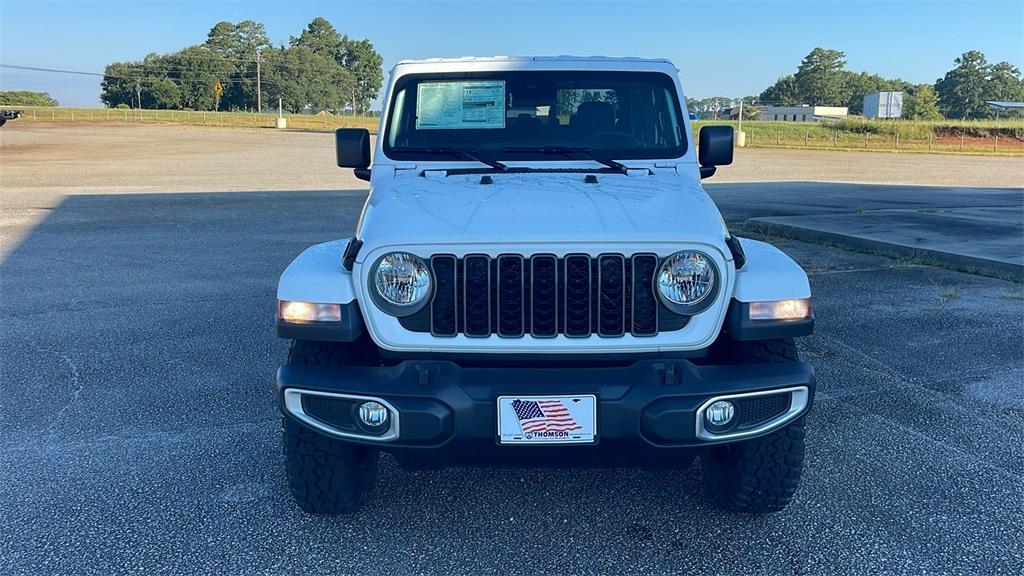 new 2025 Jeep Gladiator car, priced at $41,950