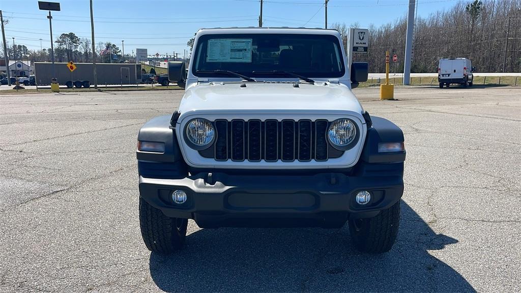 new 2025 Jeep Wrangler car, priced at $38,770