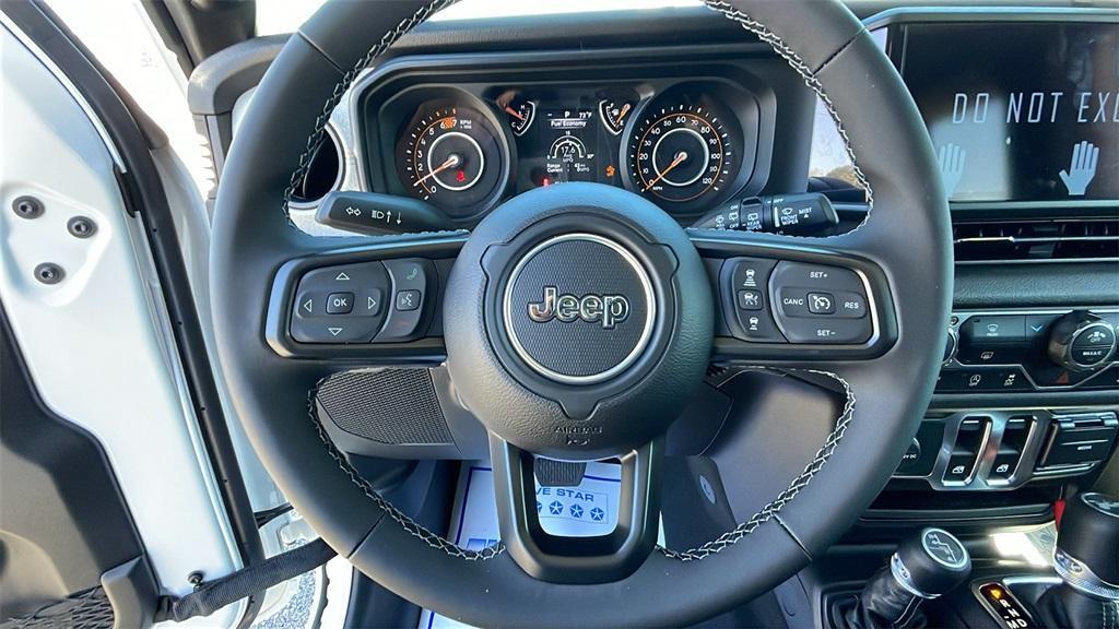 new 2025 Jeep Wrangler car, priced at $38,770