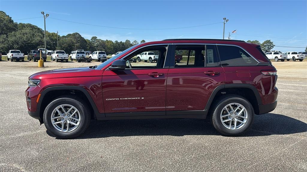 new 2025 Jeep Grand Cherokee car, priced at $35,225