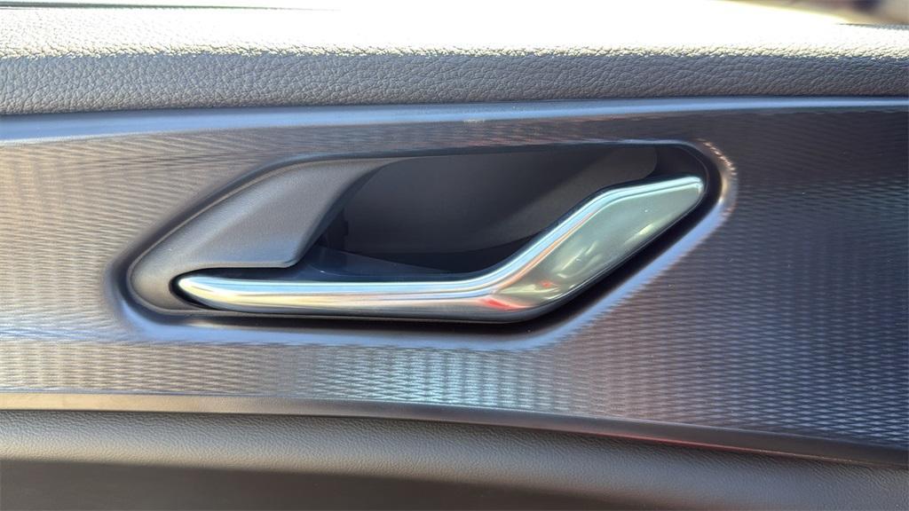 new 2025 Jeep Grand Cherokee car, priced at $35,225