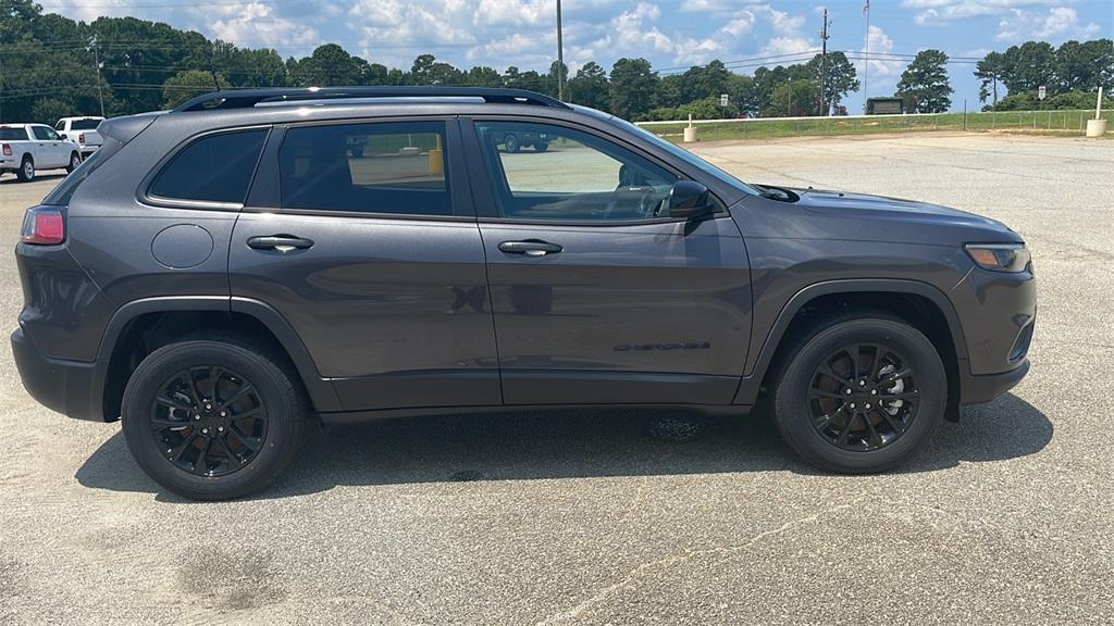 new 2023 Jeep Cherokee car, priced at $33,550