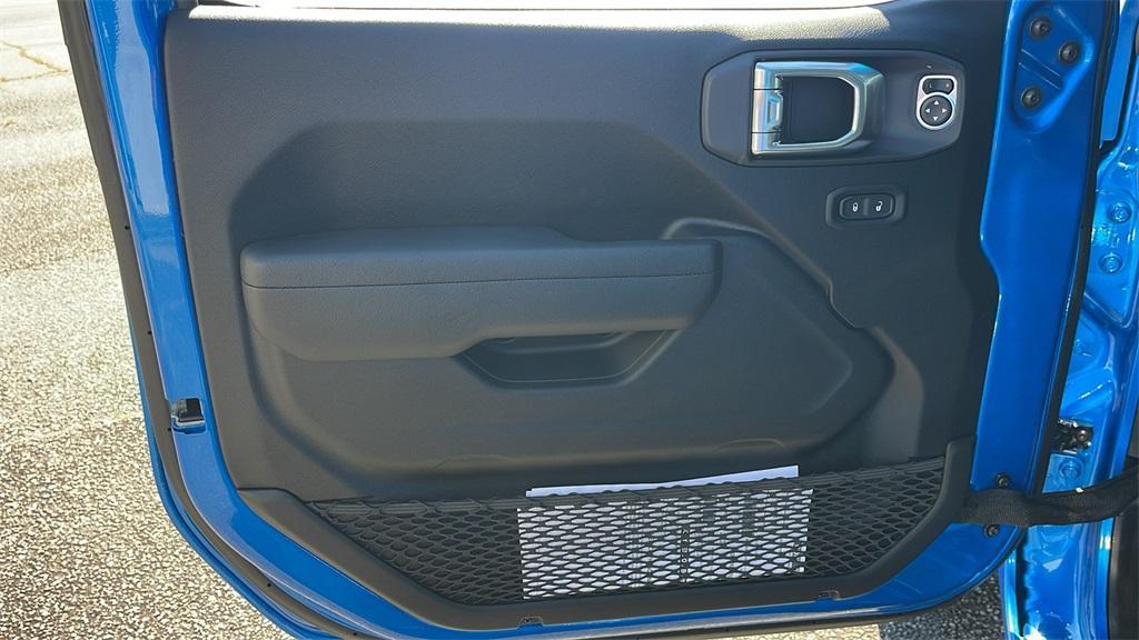 new 2026 Jeep Wrangler car, priced at $42,372