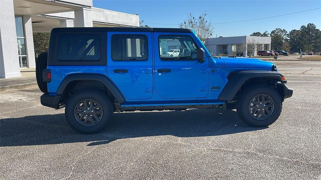 new 2026 Jeep Wrangler car, priced at $42,372