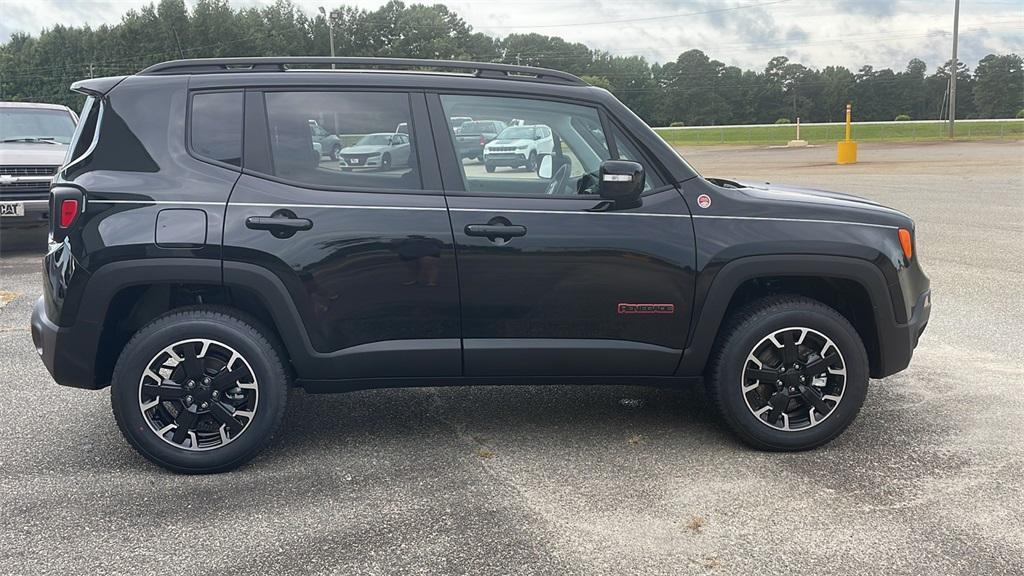 new 2023 Jeep Renegade car, priced at $30,946