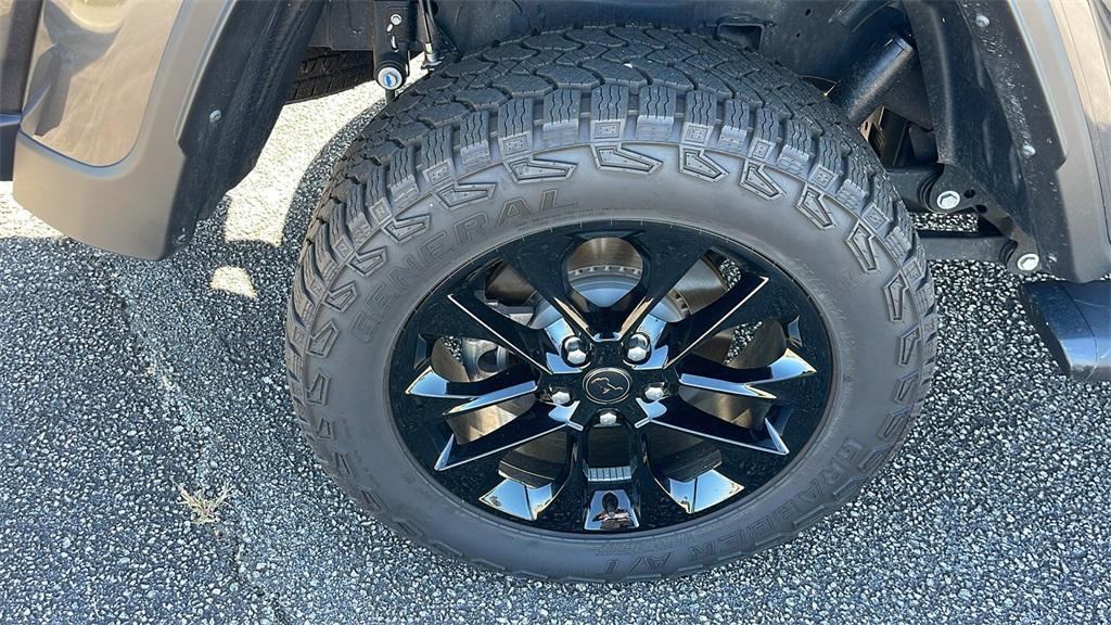 used 2024 Jeep Gladiator car, priced at $40,730