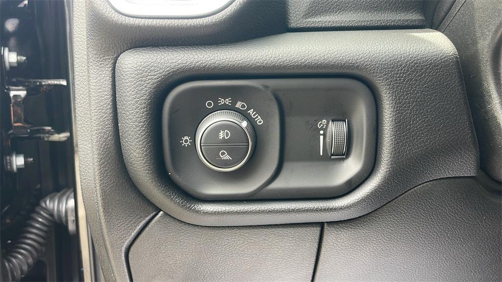 new 2025 Ram 2500 car, priced at $61,252