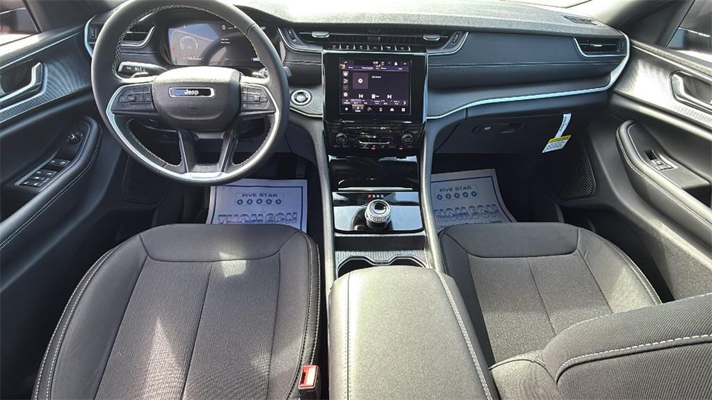 new 2025 Jeep Grand Cherokee car, priced at $36,450