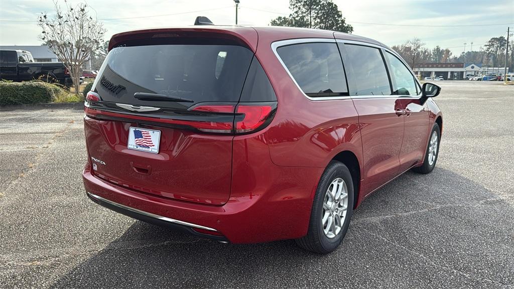 new 2026 Chrysler Pacifica car, priced at $41,385
