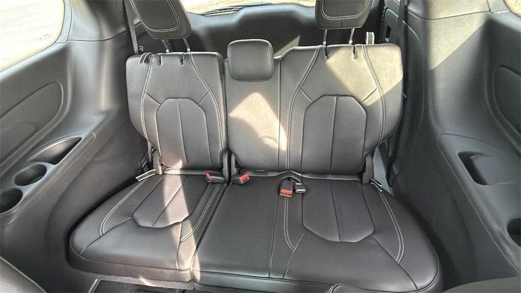 new 2026 Chrysler Pacifica car, priced at $41,385