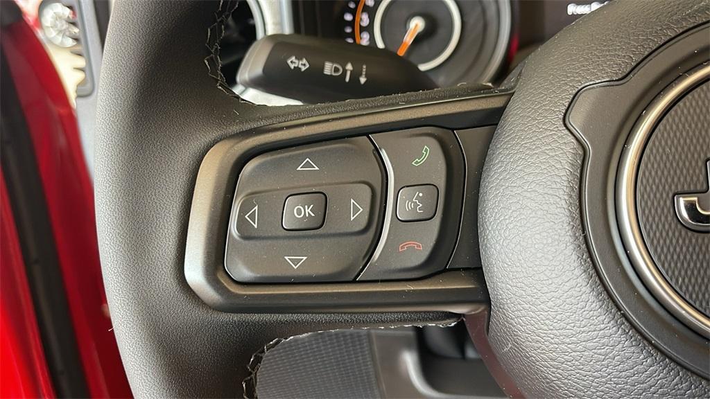 new 2025 Jeep Gladiator car, priced at $41,870