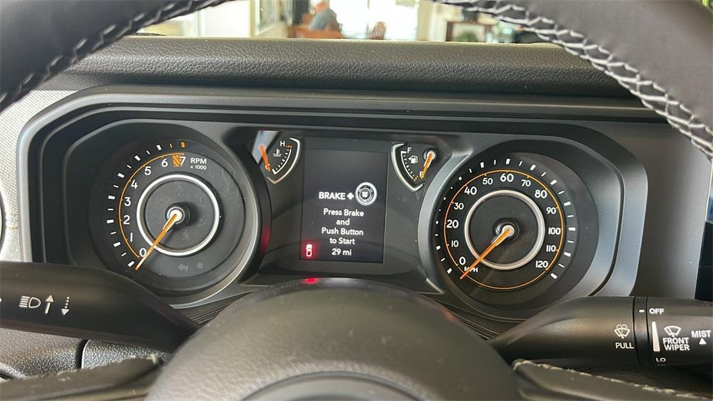 new 2025 Jeep Gladiator car, priced at $41,870