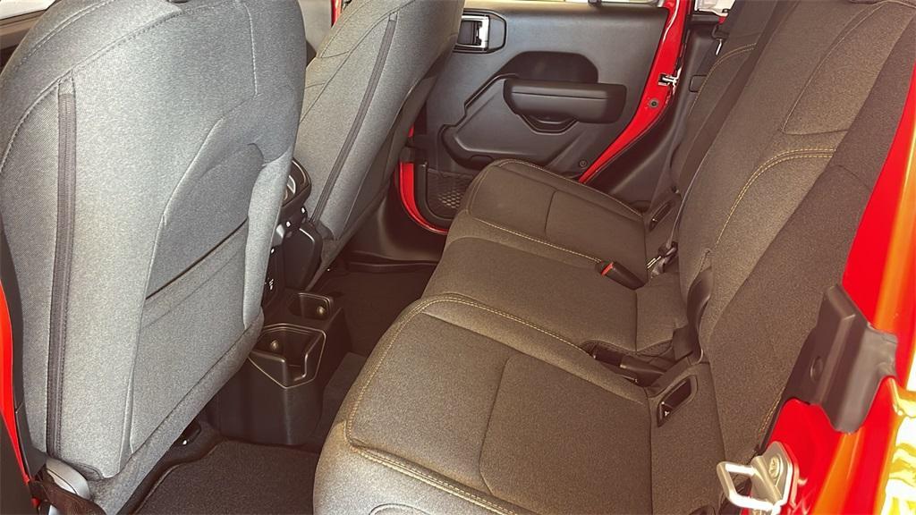 new 2025 Jeep Gladiator car, priced at $41,870