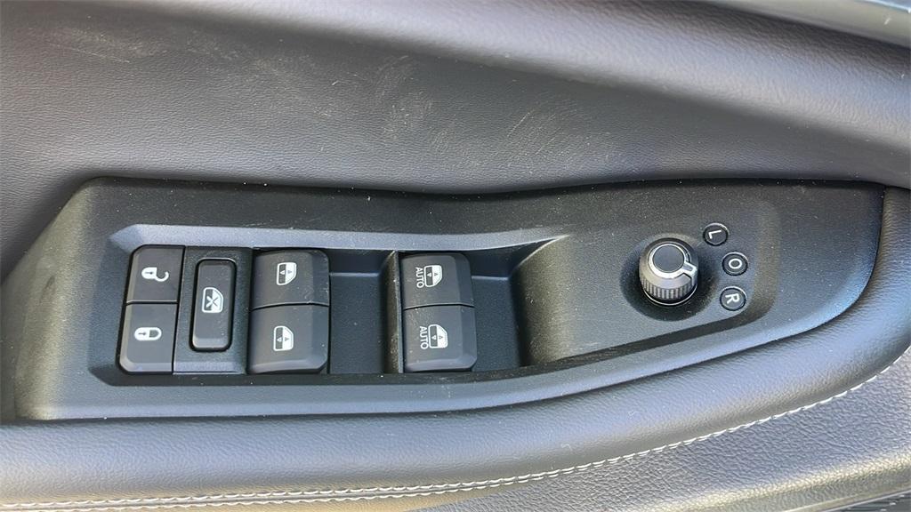 new 2025 Jeep Grand Cherokee L car, priced at $40,943