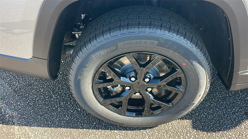 new 2025 Jeep Grand Cherokee L car, priced at $40,943